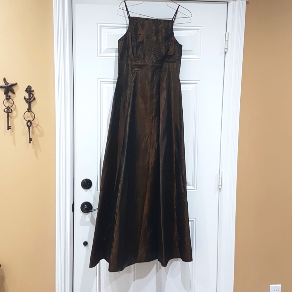 ALAGO Ball gown